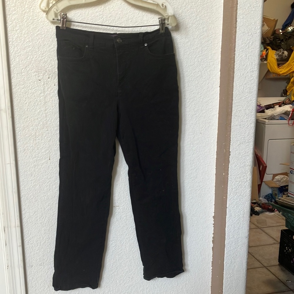 FINAL MARKDOWN Gloria Vanderbilt jeans 8